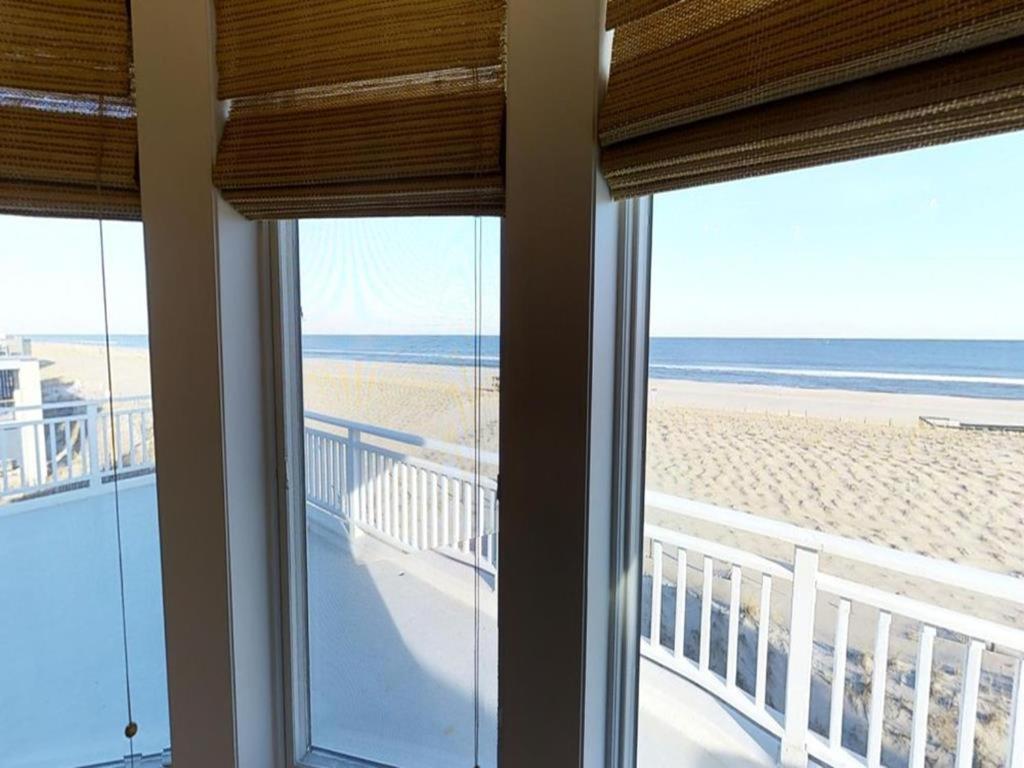 Pet Friendly, Single Family, Ocean Front, Elevator, Badges, Wifi, Decks, Chairs, Oceanview, Keurig, Jacuzzi-jet Tub, O-s Shower, Nueva York
