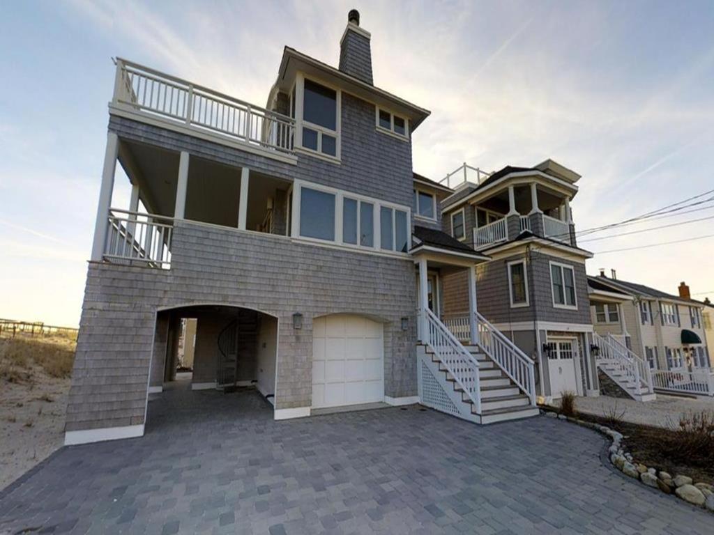 Сasa de vacaciones Pet Friendly, Single Family, Ocean Front, Elevator, Badges, Wifi, Decks, Chairs, Oceanview, Keurig, Jacuzzi-jet Tub, O-s Shower, Nueva York